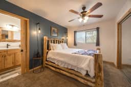 Villa Grove - Image 2